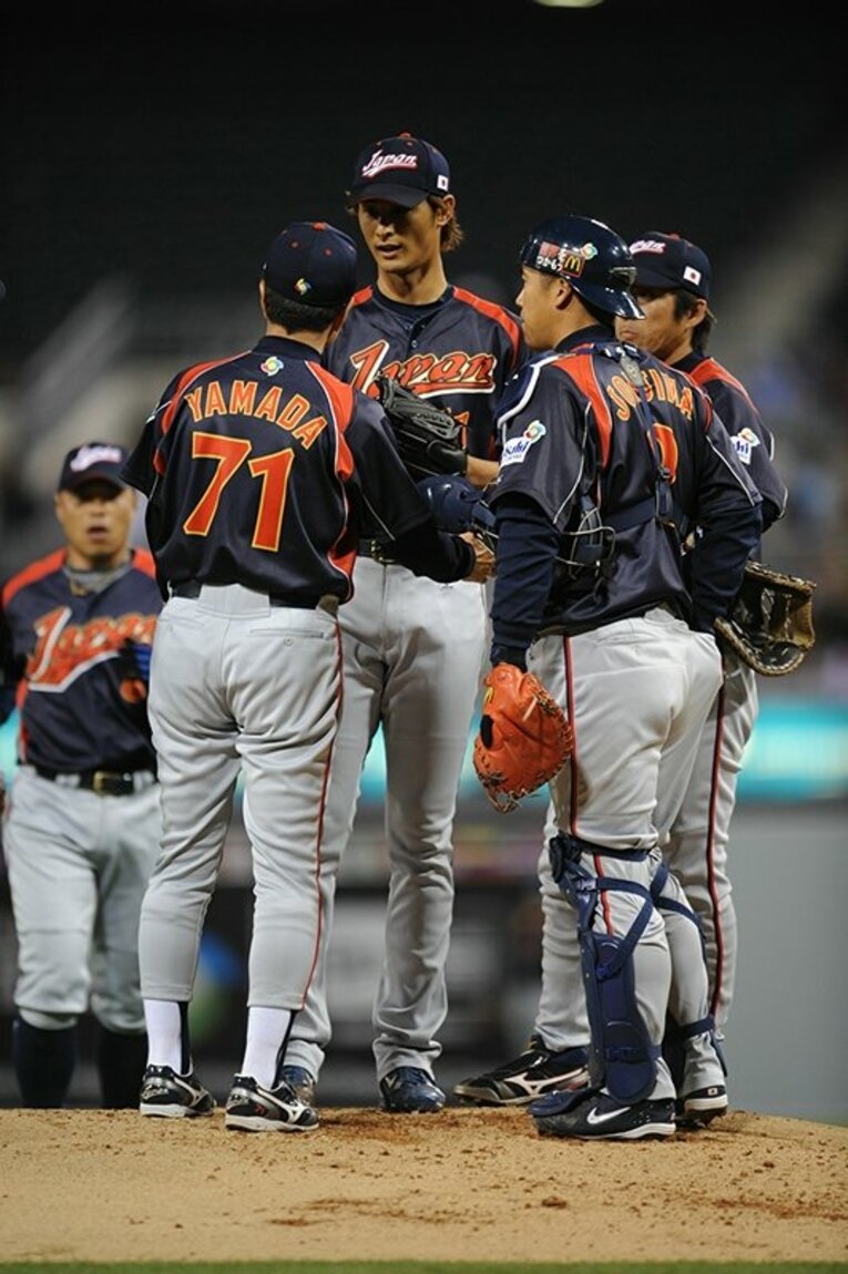 ダルビッシュ有、山田久志コーチ　©︎Naoya Sanuki