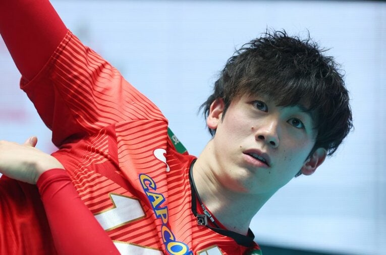 専門家も称賛する石川祐希のブロック。個性豊かなミドルブロッカーとの連携も、パリ五輪予選の見どころのひとつだ　©YUTAKA/AFLO SPORT