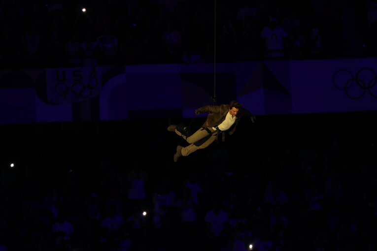 トム・クルーズ登場で大騒ぎ（全10枚中の2枚目）　©Tetsuya Higashikawa/JMPA