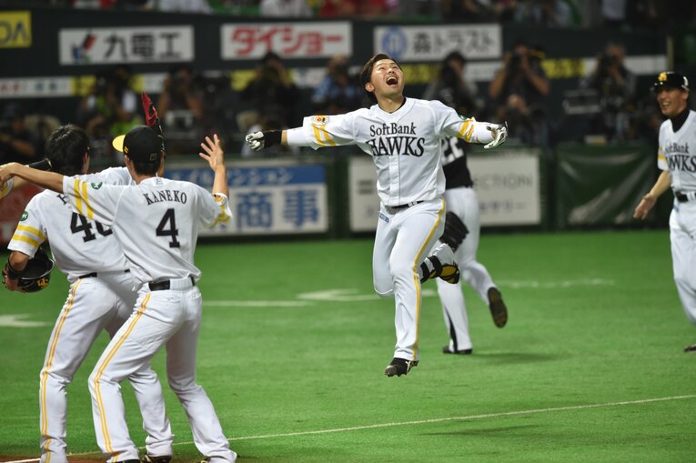 2014年日本シリーズでサヨナラ弾　©Hideki Sugiyama