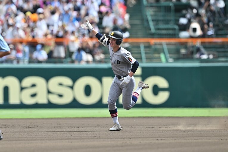 決勝で先頭打者弾を放った丸田　©Hideki Sugiyama