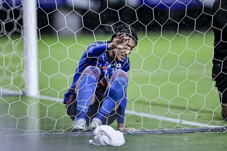 決定機を逸した鎌田大地　©Kiichi Matsumoto/JMPA