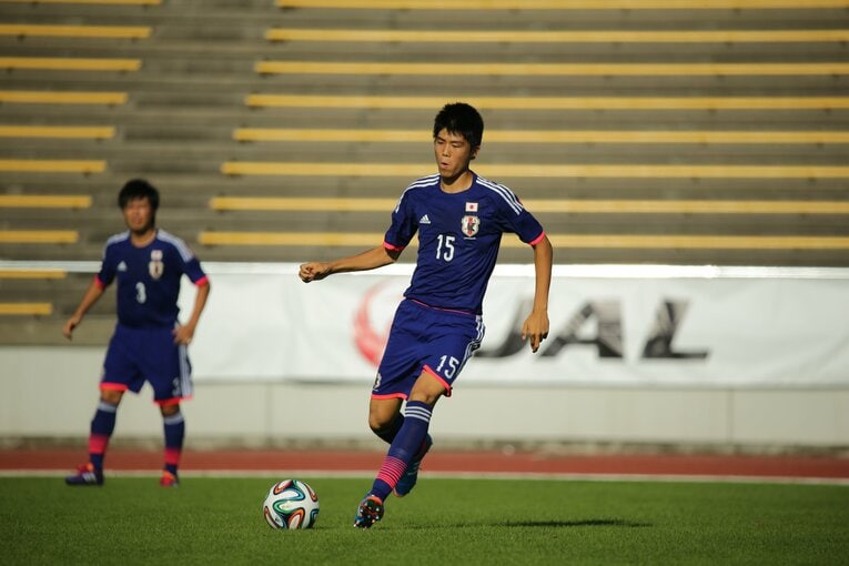 写真は2014年7月のU-17日本代表で（冨安が15歳、高1のとき）　©AFLO