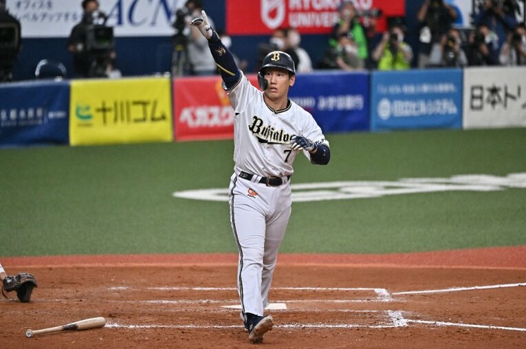 日本シリーズ第5戦、9回裏に劇的なサヨナラ3ランを放ったオリックスの4番・吉田正尚　©Hideki Sugiyama
