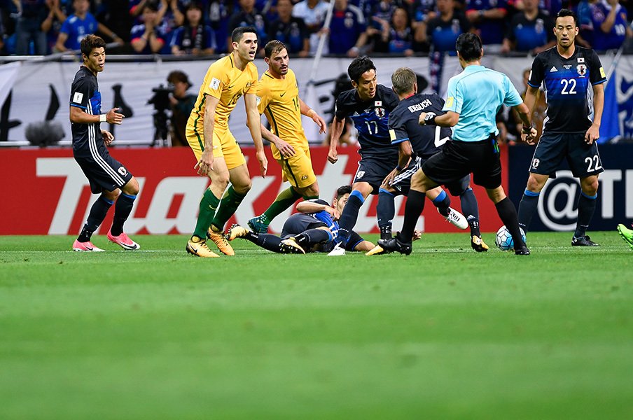 日本がW杯8強以上を狙うために。今の武器はまだリアリズムなのだ。<Number Web> photograph by Takuya Sugiyama