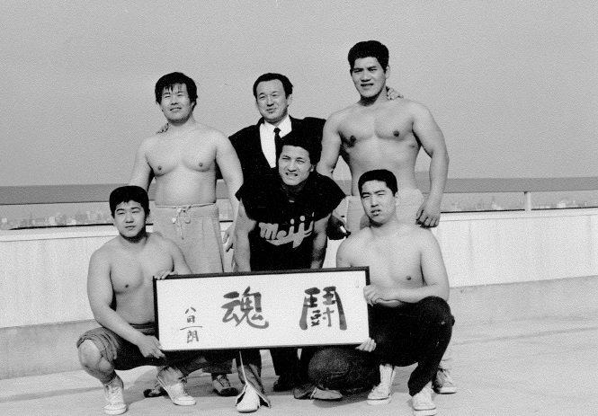 吉原社長にとって、早大の先輩に当たる八田一朗氏が好んで使っていた「闘魂」のフレーズ／井上さん提供