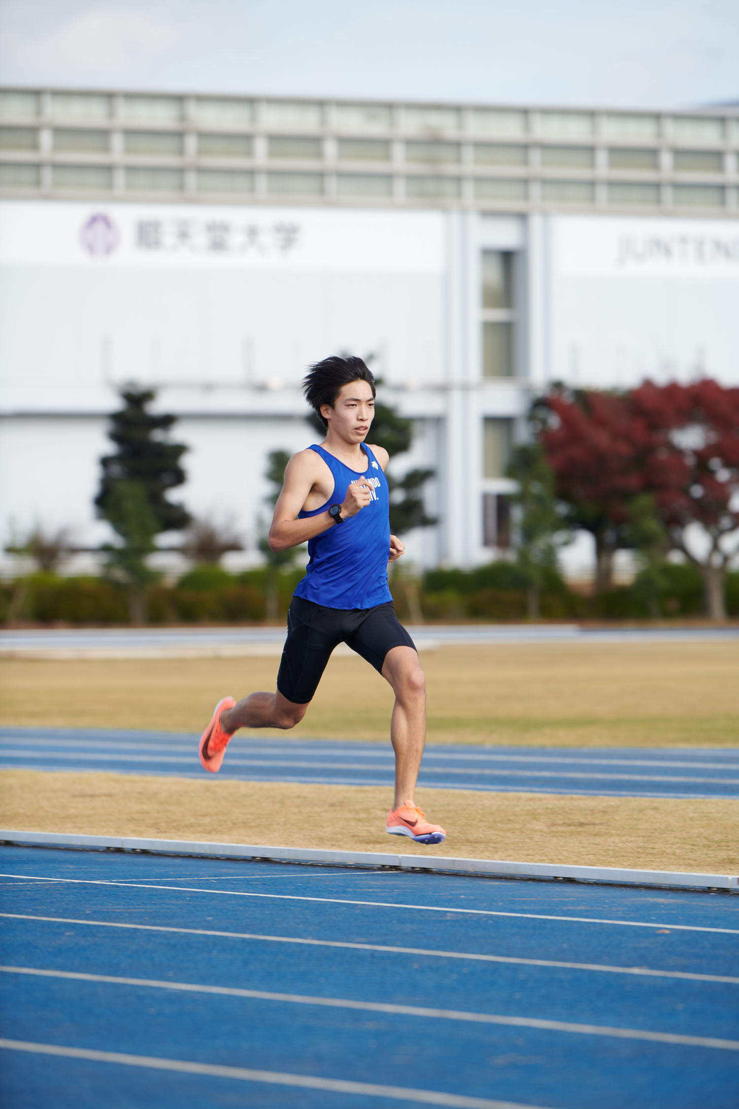 順大のグラウンドで練習する三浦(2020年撮影) ©Ichisei Hiramatsu