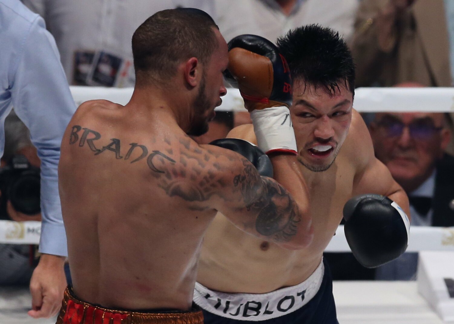 2019年7月12日、ロブ・ブラントとの再戦に勝利し、世界王座に返り咲いた村田　©Getty Images
