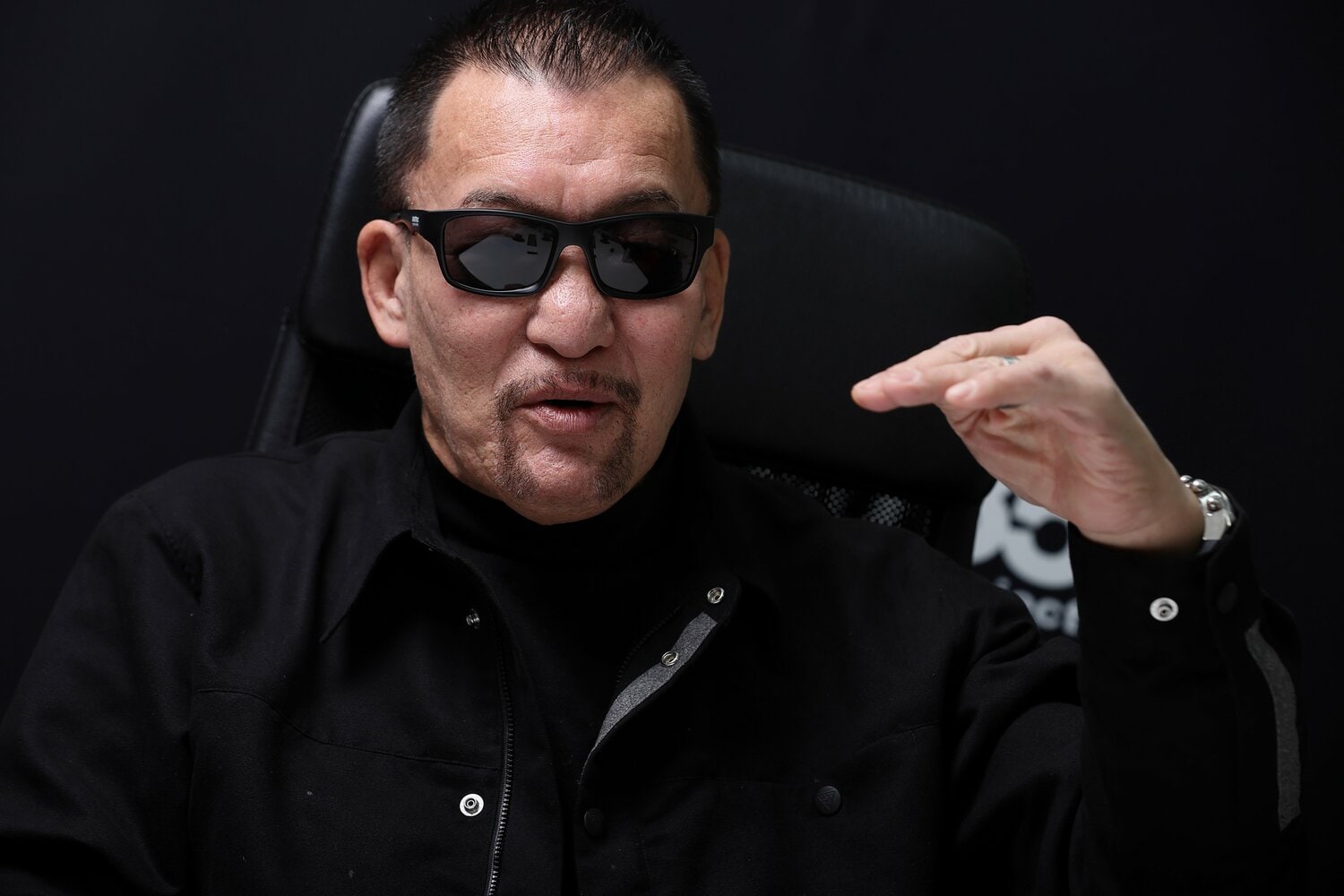 武藤の引退試合を前にNumberWebのインタビューに応じていた蝶野　©︎Shigeki Yamamoto