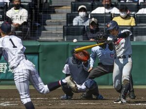 捕手→レフト→ショート「甲子園まで半年で大胆コンバート」 京都国際高校、“異色の育成”は何が違うのか？【センバツ】