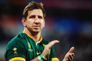 【準々決勝】「鼻が曲がっちゃったけど、まぁいっか」ラグビーW杯“死闘”を制した“南アの鉄人”が世界一になるために日本を選んだ理由…来日6年目「箸は完璧」