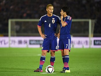 W杯前に“直接FKが脅威”と刷り込め。本田・柴崎が今回のキーマンな理由。＜Number Web＞ photograph by Getty Images