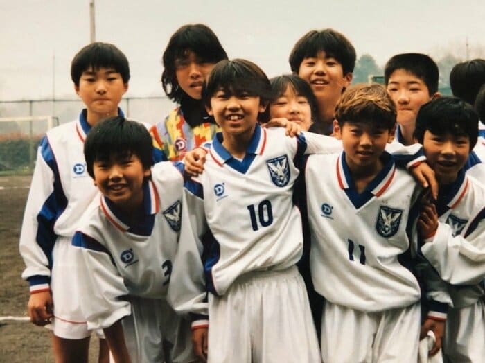 「父が自己破産、家に借金取りが…」元サッカー日本代表に“壮絶な過去”「子どものころ、めっちゃ貧乏で」少年時代の太田宏介が母に誓った約束＜Number Web＞ photograph by Kosuke Ota