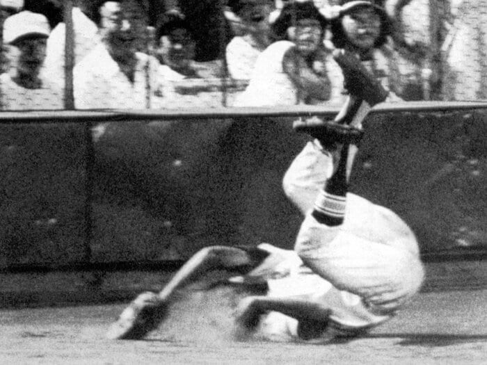「金沢の町から人がいなくなった」“高校野球史上最高の試合”死闘の結末で何が起きたか…星稜の名将は「自分の器の小ささがよくわかりました」＜Number Web＞ photograph by Sankei Shimbun