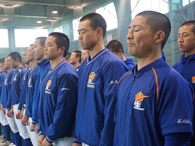 星稜の42歳監督にズバリ質問「脱坊主・自由は“慶応だから”できる