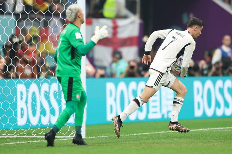 この日2ゴールを挙げたハバーツ（右） ©Getty Images