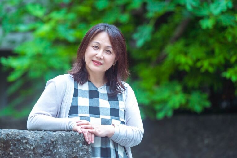 「胸元から乳首が見える写真を狙われ…」キューティー鈴木52歳が語る、アイドルレスラー時代の“性的画像被害”と過酷な生活「月給は8万円」(26)