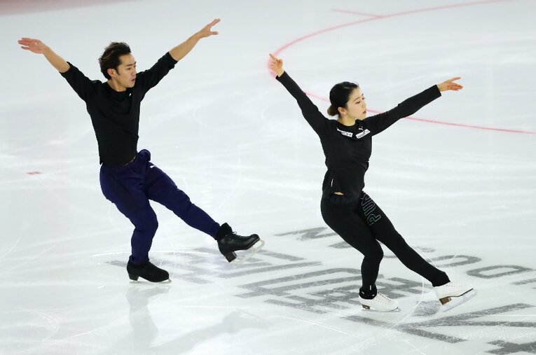 2020年12月にオープンした「三井不動産アイスパーク船橋」。写真はオープン祝賀イベントでの村元哉中・高橋大輔ペア ／ photograph by AFLO