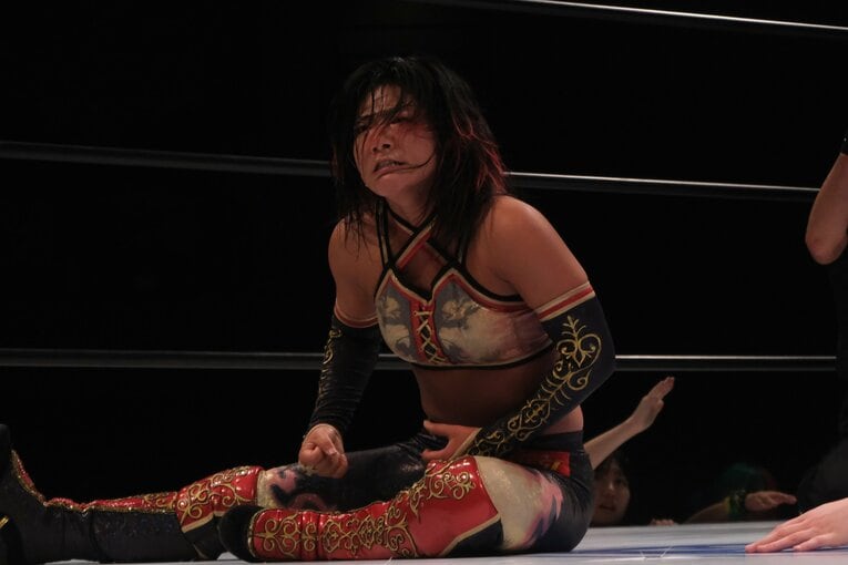 水着グラビアも披露のアイドル路線から急転換…素顔は“オラオラ”、スターダムのベルトも獲得した岩田美香の渇望「総合格闘技かキックにも」(23)