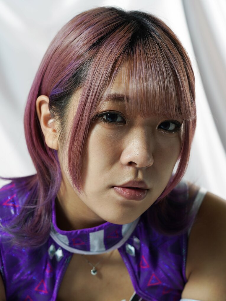 コスチューム姿のAZM