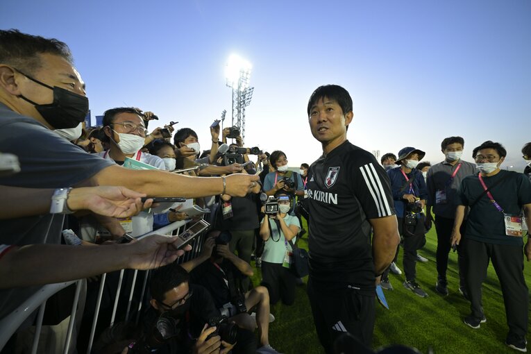 コスタリカ戦翌日、森保監督は取材に応じる　©Koki Nagahama/JMPA