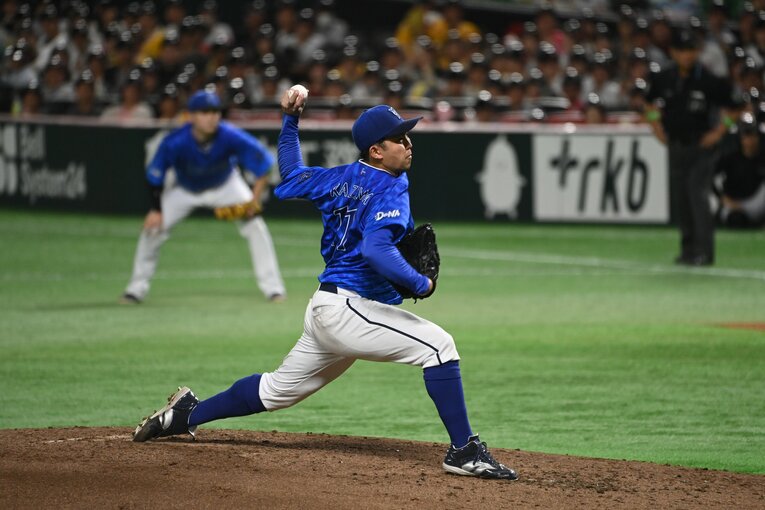 日本シリーズ第3戦、先発東克樹は10安打を浴びながらも7回を1失点のみの見事な投球　©Naoya Sanuki