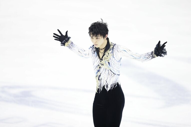 2015年世界選手権、表紙の1枚の前後の写真（6/6）　©Tsutomu Takasu