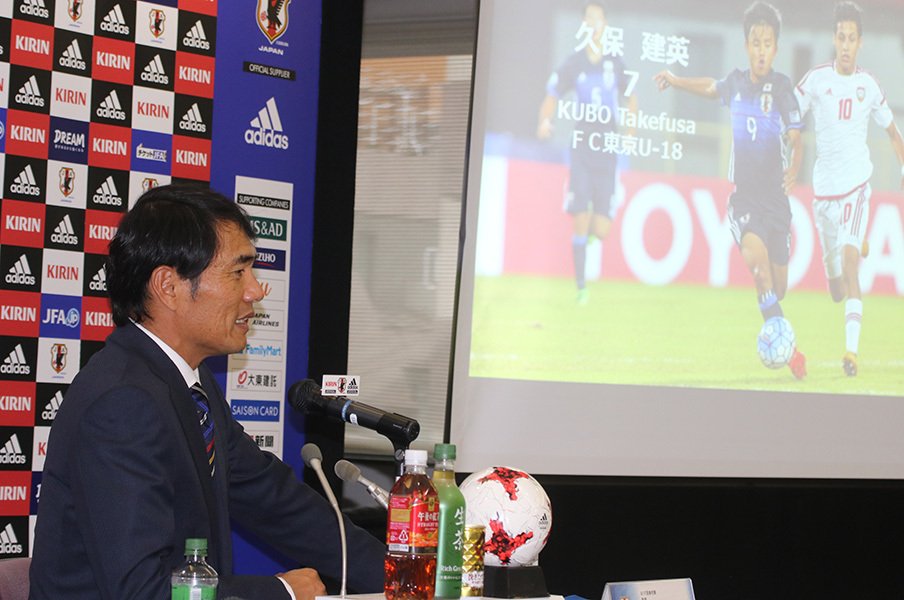 攻撃は世界上位だが守備は緊急事態!サッカーU-17代表選手発表の裏側。<Number Web> photograph by Takahito Ando