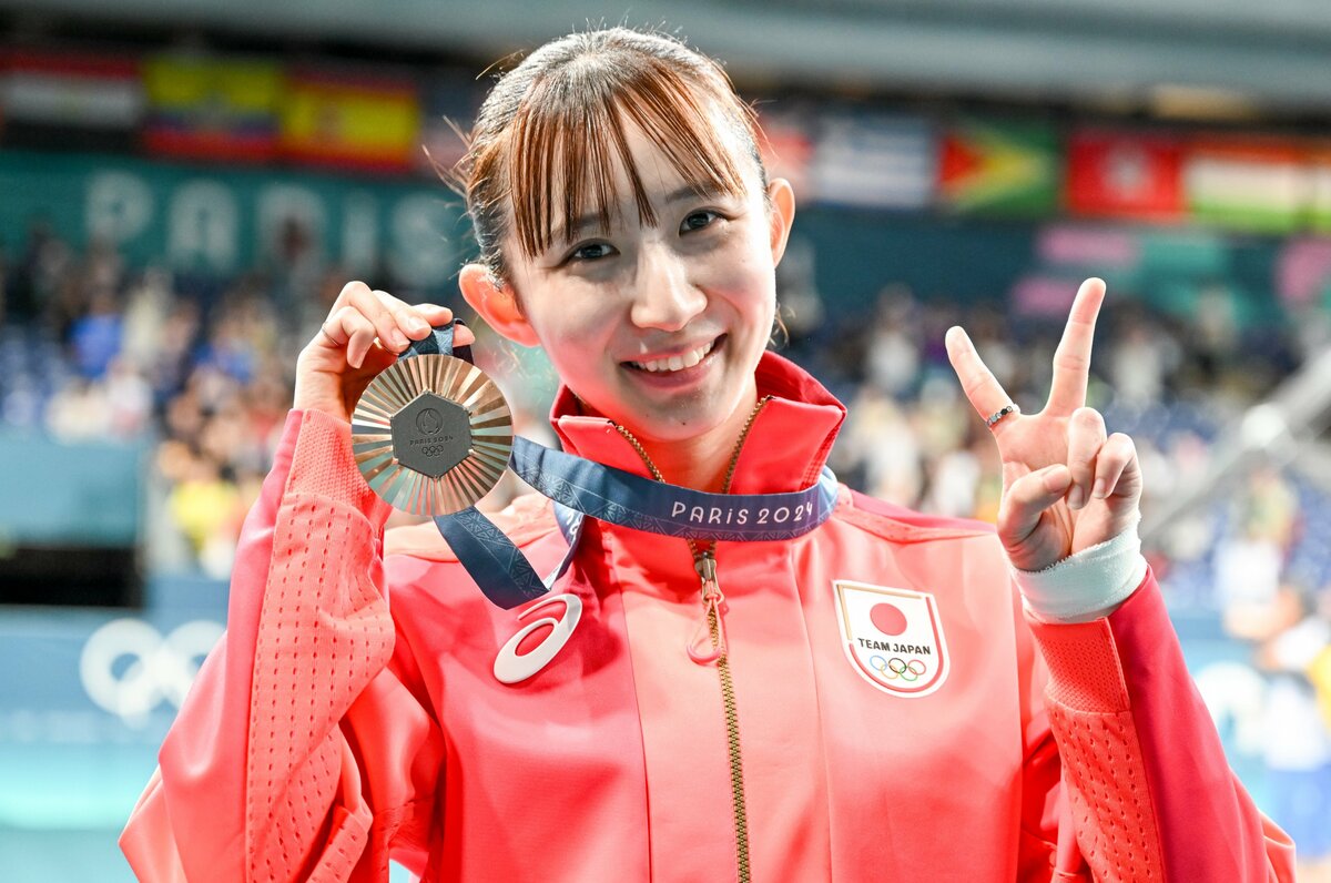 卓球 銀メダル！ 平野美宇 直筆サイン色紙 パリオリンピック パリ五輪 早田ひな 240810_22.jpg