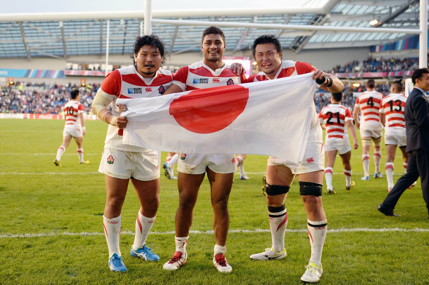 2015年W杯で強豪南アフリカ撃破に貢献したアマナキ・レレイ・マフィ（中央）©︎AFLO