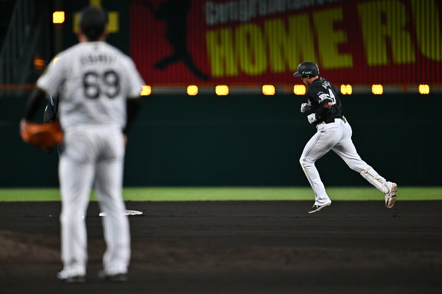 日本シリーズ第5戦では、「打たれない男」阪神・石井がソフトバンク・柳田に一発を浴びた　©Hideki Sugiyama