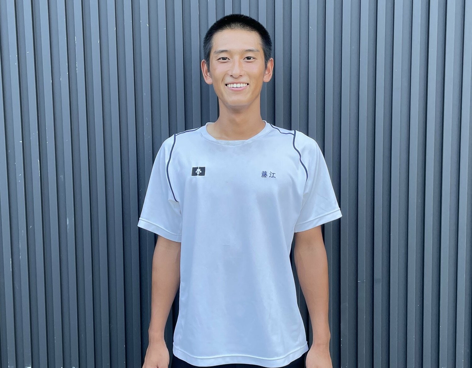 取材に応じてくれた2番ショート・藤江龍之介（3年）