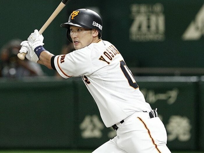 丸佳浩、坂本勇人を活かす1番打者。巨人キャンプの鍵は吉川尚輝に。＜Number Web＞ photograph by Kyodo News