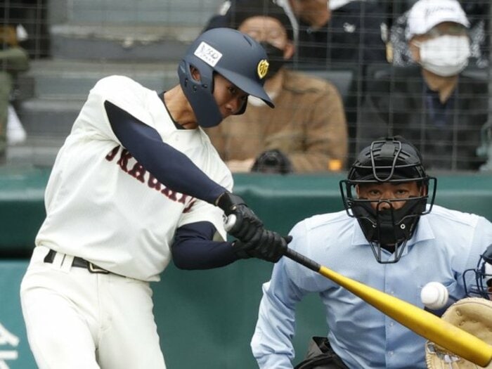 「普通のヘルメットは1万円ぐらいですが…」高校野球で“フェイスガード”は本当に流行るのか? 大阪桐蔭が誰も使っていなかった事情とは…<Number Web> photograph by KYODO