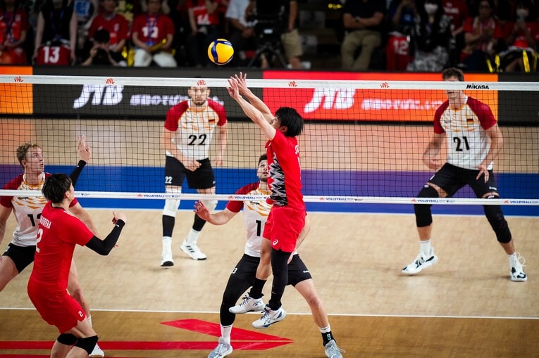関田誠大（VNLドイツ戦）　©︎Volleyball World