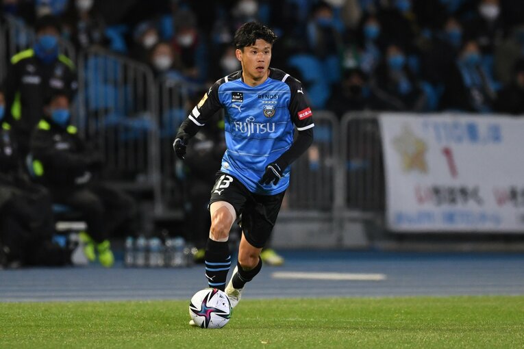 川崎では加入1年目からリーグ連覇に貢献。今季もアシストを重ねるなど、主軸に定着している　©︎Getty Images