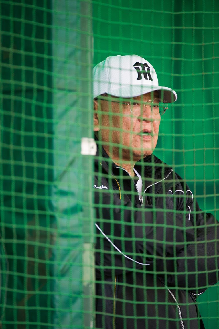 臨時コーチとして阪神キャンプを訪れた江夏豊（2015年）©︎Nanae Suzuki