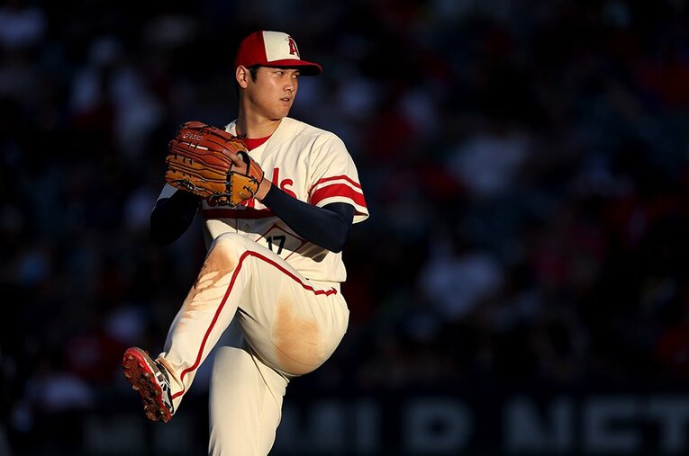 6月は投手として4勝1敗と好調を維持した大谷翔平 ／ photograph by Getty Images