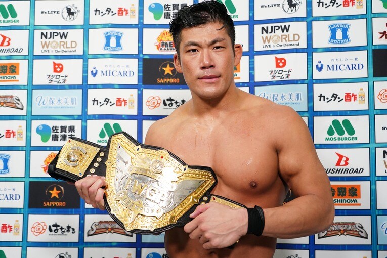 EVILからベルトを“奪還”したIWGP世界ヘビー級王者のSANADA