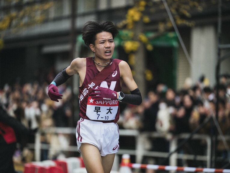 3年連続でシード権を守るゴールテープを切った菅野雄太だが、競技からは退くという　©Yuki Suenaga