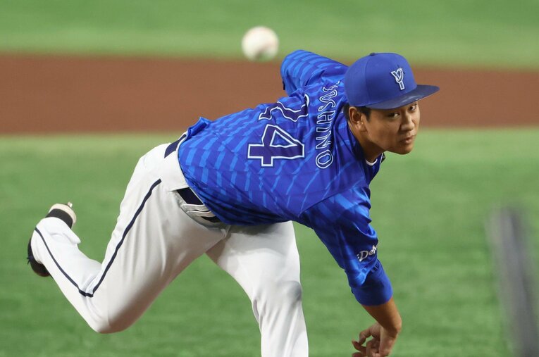 昨シーズンは故障から復帰してプロ初登板を果たし、CSジャイアンツ戦にも登板した吉野光樹が復活秘話と今季への決意を語った ／ photograph by JIJI PRESS