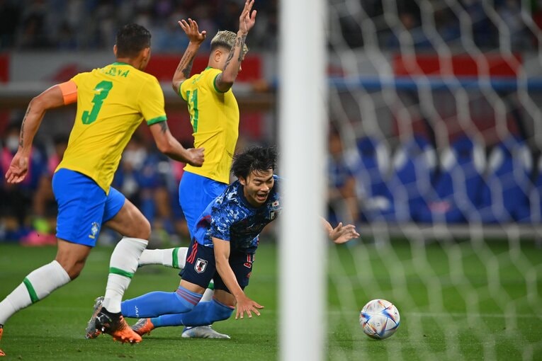 ギマラエスに倒されるも、笛は鳴らず　©Takuya Kaneko/JMPA