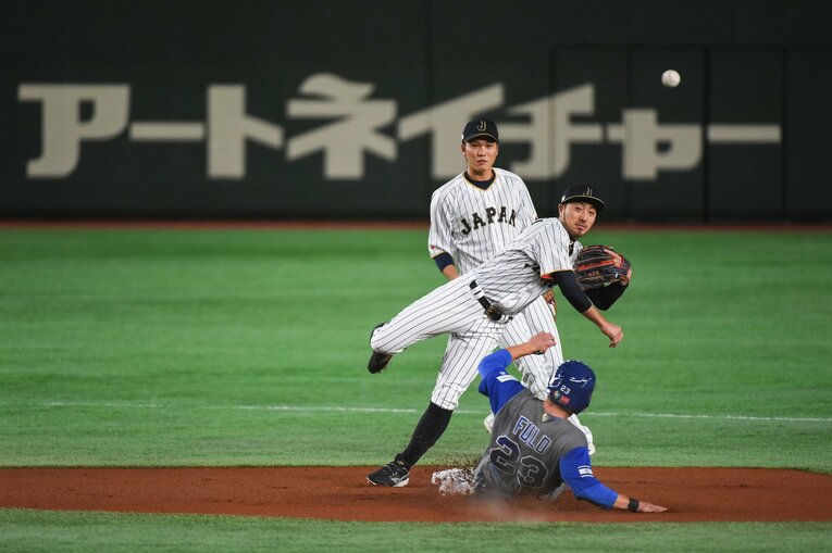 2017年WBC　菊池涼介の天才プレー集（27/27）　©BUNGEISHUNJU