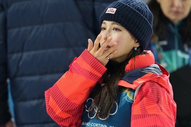 ミラノ五輪ジャンプ混合団体で銅メダルを獲得した日本チーム　©Tsutomu Kishimoto／JMPA