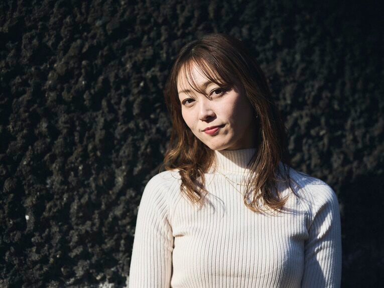 現在の納見佳容さん　©Yuki Suenaga