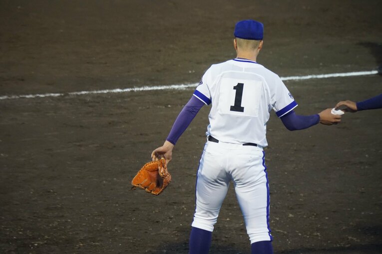 吉田大輝。1年生ながら背番号は「1」 ©Kei Nakamura