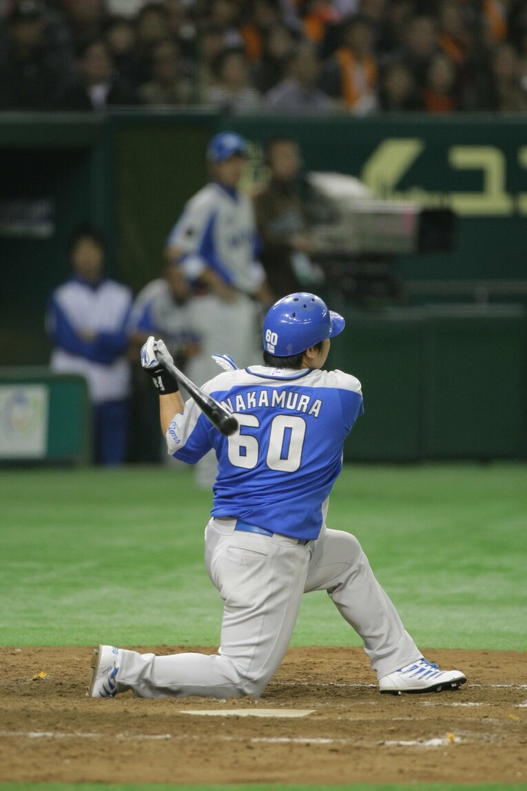 「サンペイ、三振してもいいからさ」“おかわりくん”ブレイク前夜の西武・中村剛也を救った言葉《祝・史上14人目の450本塁打》(20)