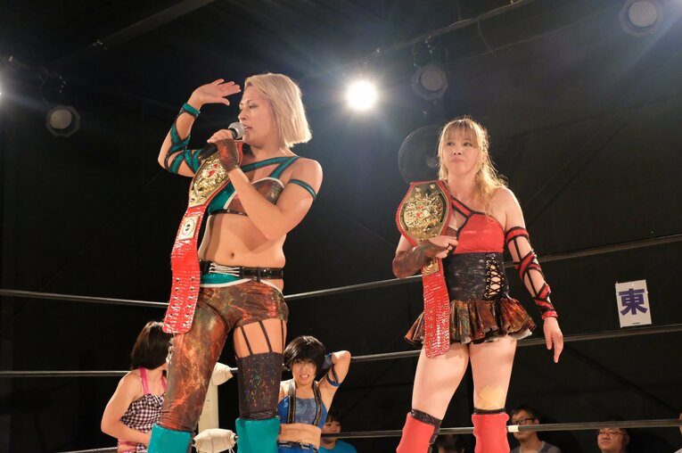 「ジュリアvs鈴季すず」はなぜ“最高に映える”タイトルマッチだったのか？ 試合直後の“姉妹”が明かしたそれぞれの「25分4秒」(120)