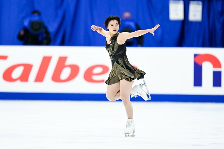 「天使と悪魔が戦ってて…」世界女王・坂本花織22歳が五輪メダル後のシーズンで抱える葛藤「今季あらゆる場面で、悪魔が言うんです」(22)