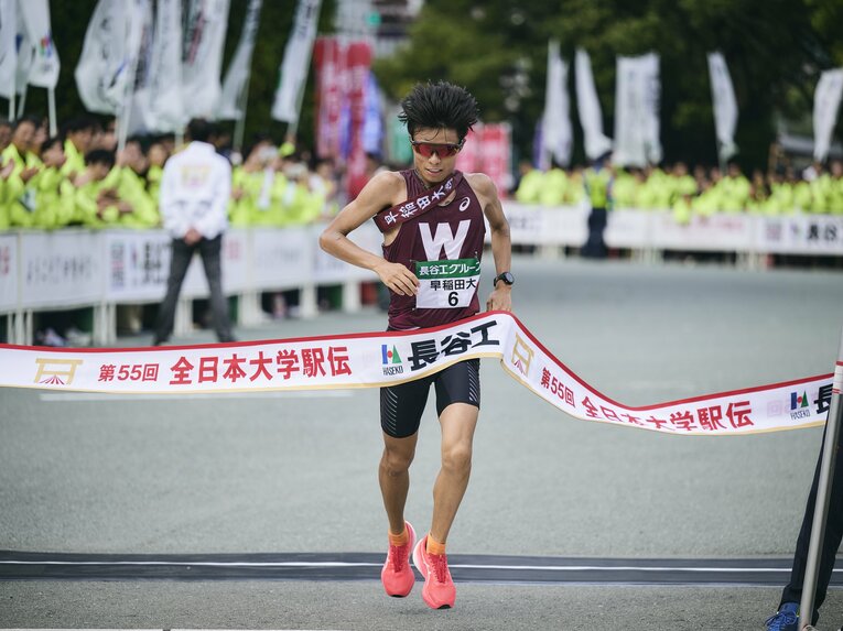 昨年11月の全日本で5年ぶりにシードを失った早大。アンカーの伊福陽太（写真）は年始の箱根で8区を走り区間5位　©Yuki Suenaga